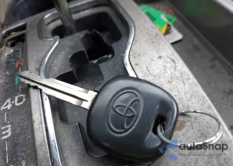 2011 Toyota Tacoma Base V6 from USA, damaged, VIN 3TMLU4EN2BM075490